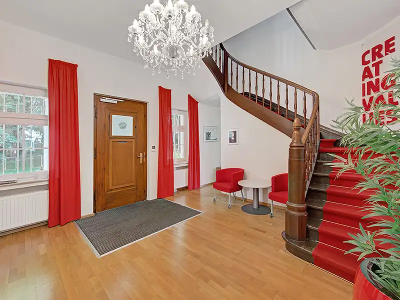 Art Nouveau Villa in Dortmund's Gartenstadt - Versatile Use for Living or Office Space