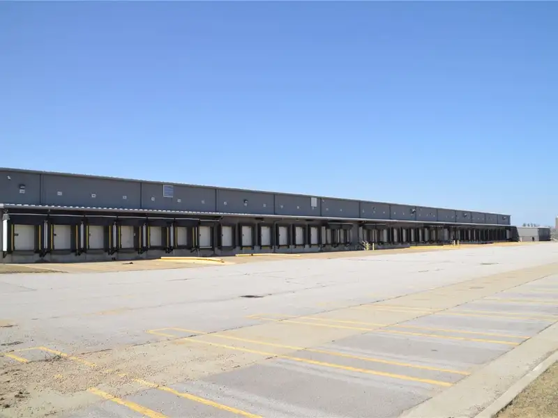 Midwest Commerce Park: New Industrial Distribution Hub with Optimal Access and Features