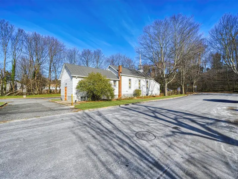 Historic Salem Ame House of Worship for Rent in Roslyn Heights, Nassau County