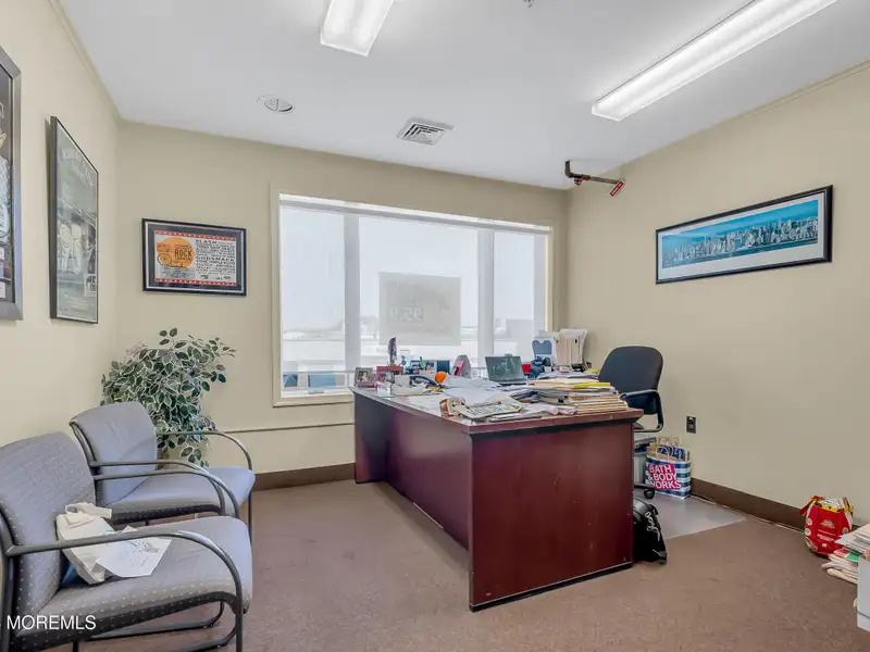 Versatile Commercial Lease in Prime Belmar Location, 5,000 Sq. Ft. Total Available