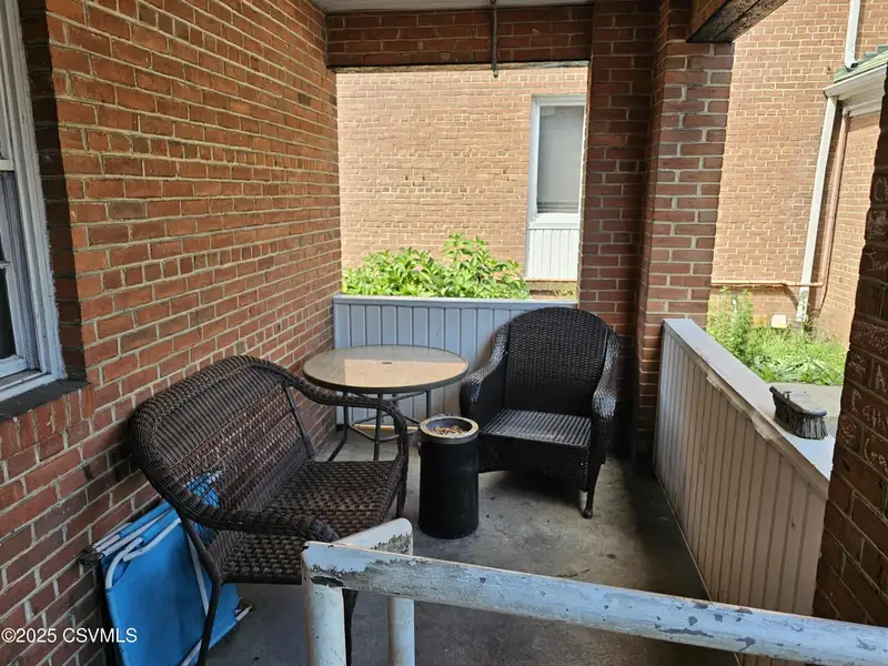 14-unit Residential Building with Shared Facilities and On-site Laundry