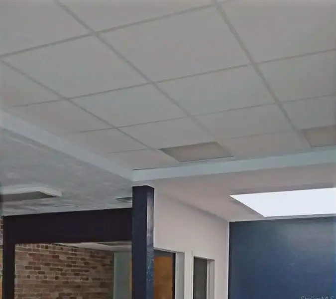 Downtown Gainesville Office/retail Suite in Central Business District