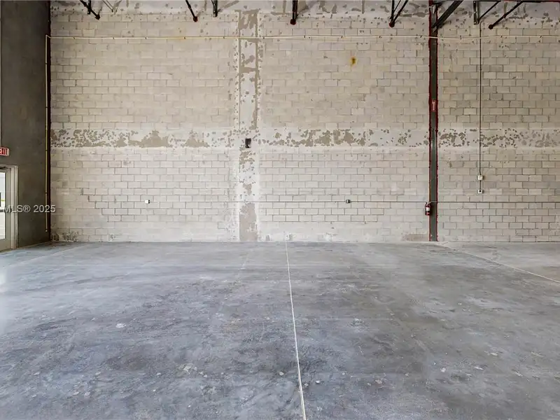 New 2,640 Sq. Ft. Warehouse in Homestead, Fl - Ideal for Storage and Business Operations