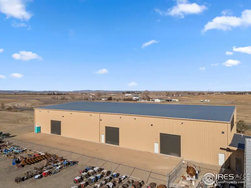 Build-to-suit Light Industrial Office & Warehouse for Lease in Prime Location with Mountain Views
