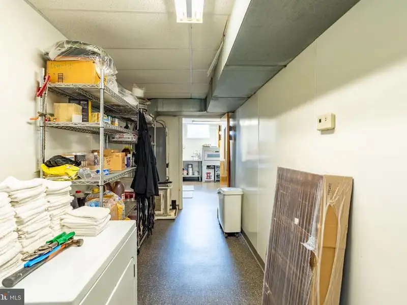 Established Restaurant with Commercial Kitchen and 120+ Seating in Hardy County