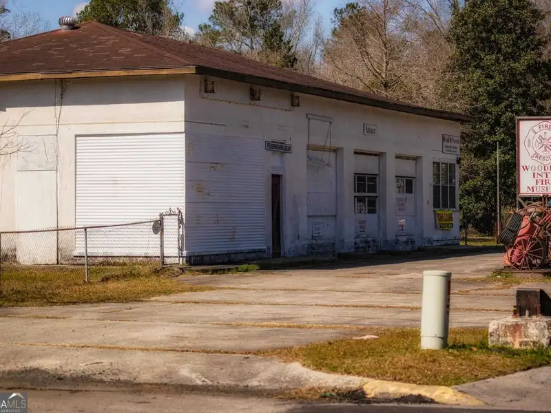 4-acre Commercial Property with Historic Fire Museum on Us Hwy 17, Woodbine