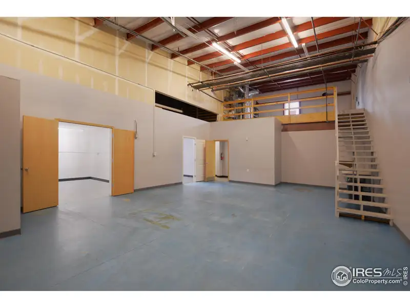 Industrial Office/warehouse for Lease in Loveland, Co - 5,057 Sf with Office Space