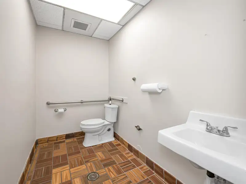 Flexible Use Commercial Property in Updated Condition, Former Fast Food and Pharmacy Location