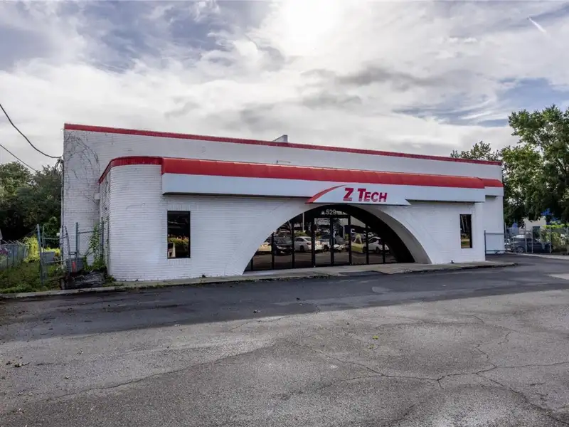 Prime Automotive Facility on Us 17/92 in Longwood, Fl - 9,700 Sq Ft