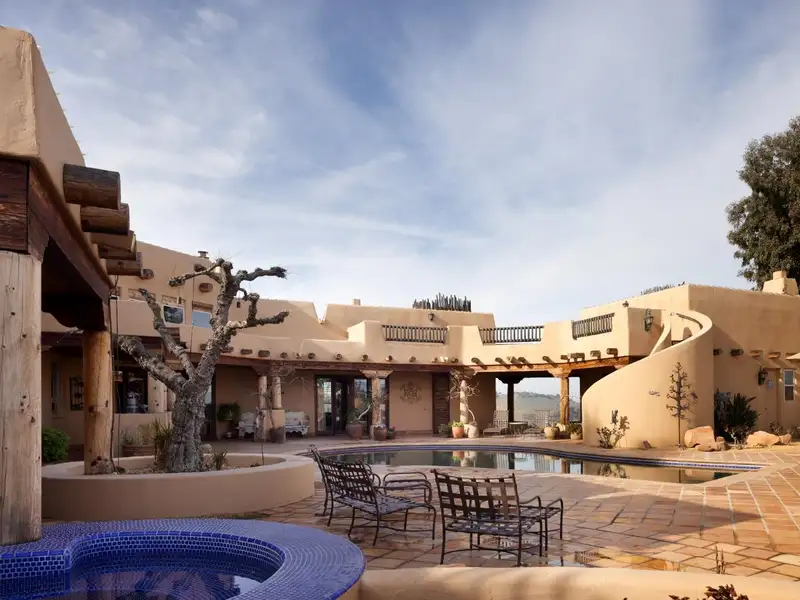 Luxury Estate with Stunning Views, Pool, Wine Cellar, and Extensive Amenities in Friant
