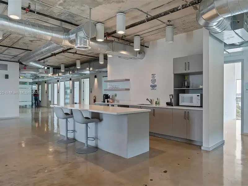 Professional Office Space for Rent - 58 Sf, 10th Floor Near I-95 & Brickell