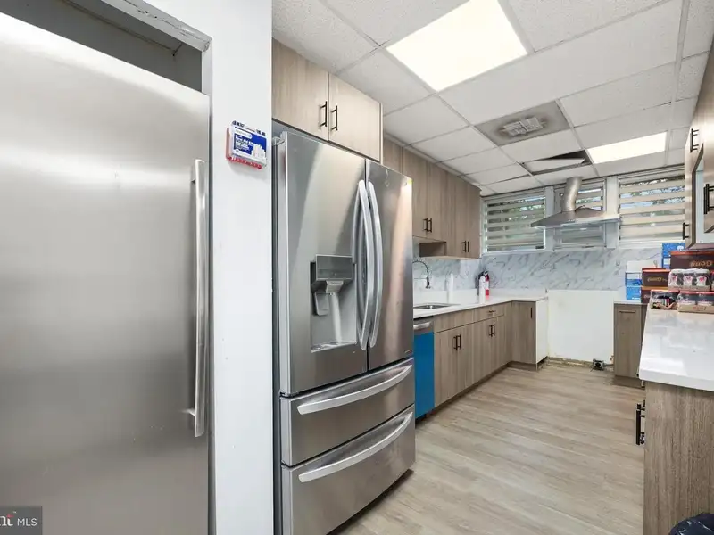 Commercial Building for Sale in Annandale - 8,202 Sq. Ft., Zoned C-3, Corner Lot