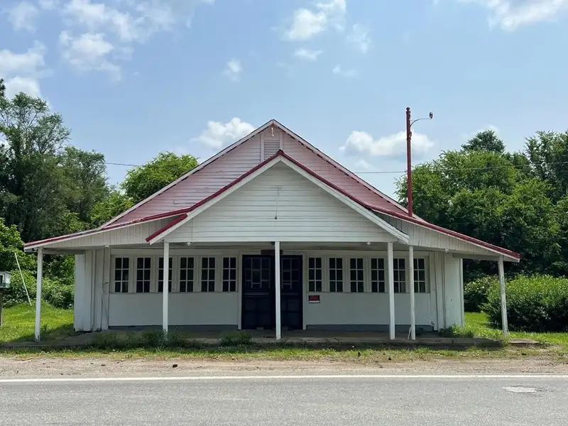 875 Sq. Ft. Versatile Storefront in Crystal Hill Community with Large Front Area
