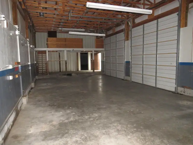 Versatile Commercial Property on Highway 25 N, Corbin with Showroom and Office Spaces