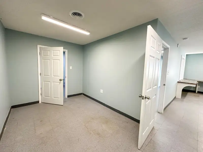 Versatile Commercial Property on Highway 25 N, Corbin with Showroom and Office Spaces