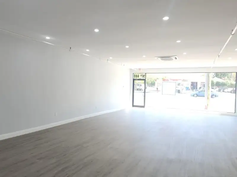 Retail Space for Lease - 1,400 Sq. Ft. with Basement in Prime Location