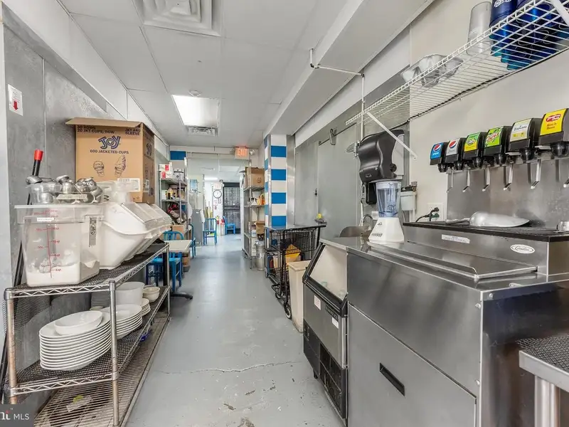 Turnkey Restaurant with Outdoor Dining and Apartment in Wildwood Crest Business District