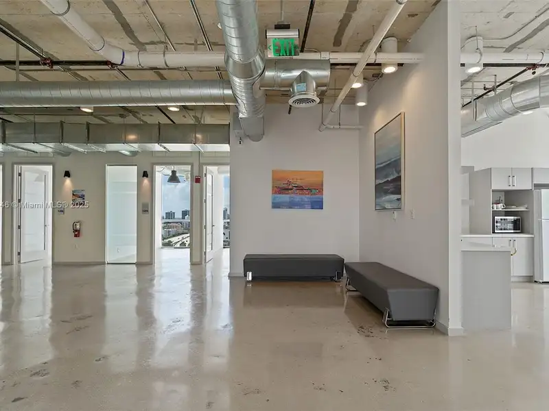 Professional Office Space for Lease Near I-95 and Brickell, 152 Sf with Conference Room