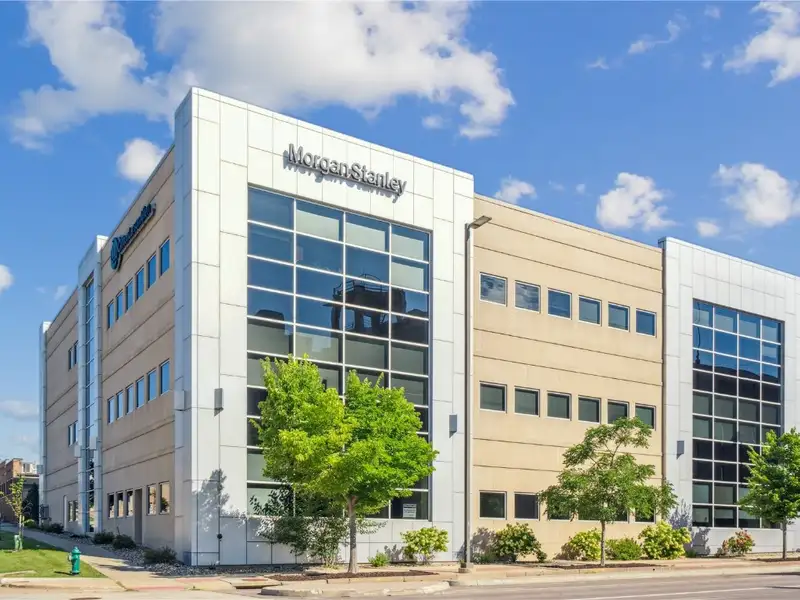 Modern Office Space for Lease in Prime Location with High-speed Connectivity