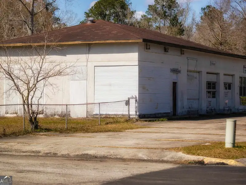 4-acre Commercial Property with Historic Fire Museum on Us Hwy 17, Woodbine
