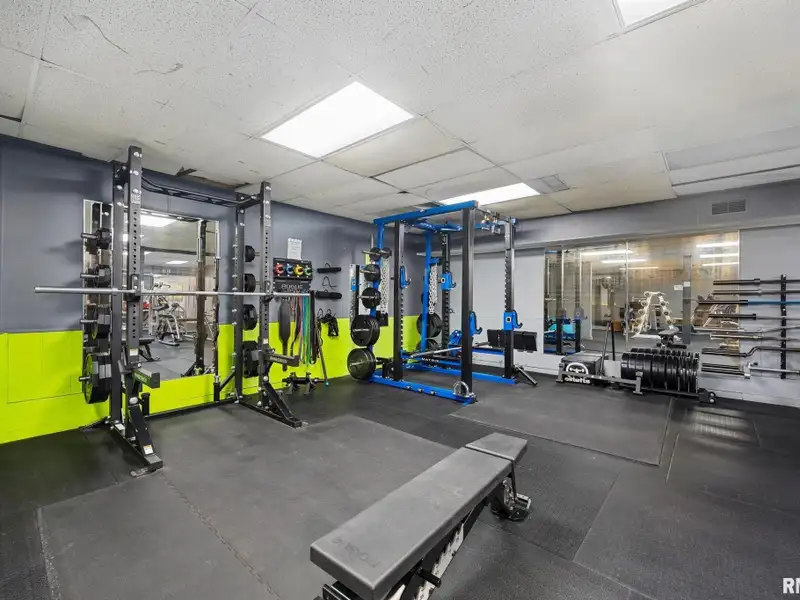 Turnkey Commercial Fitness Facility with Strong Membership Base in Prime Location