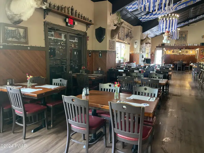 Turn-key Restaurant with Liquor License on 26 Acres in Lake Ariel, Pa