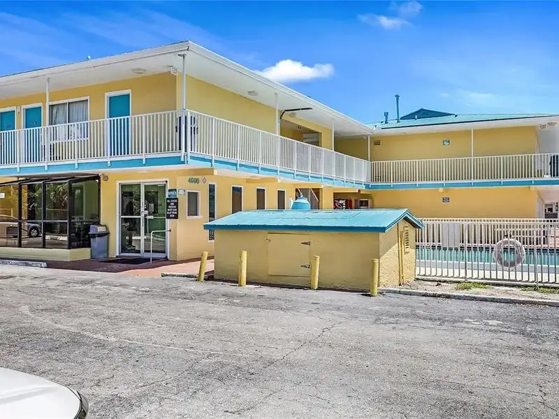 Independent Economy Hotel in Prime Location, St. Petersburg with 65 Keys and Redevelopment Potential