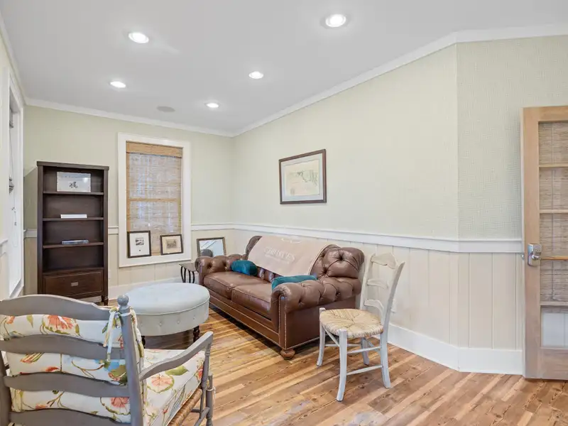 Centrally Located 3761 Sq Ft Office Space in Pawleys Island with Ample Parking