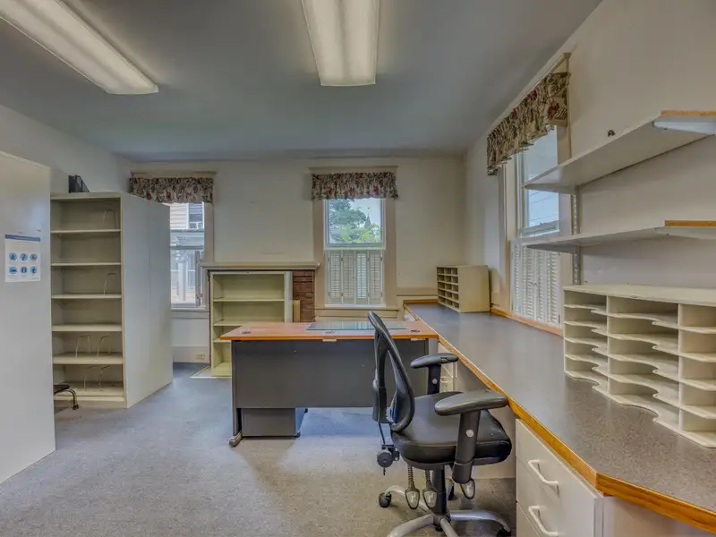 Versatile Mixed-use Property on Cottage Street, Littleton with Office Spaces and Barn