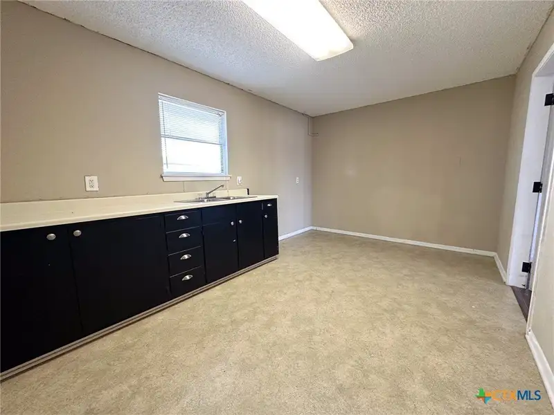 Investment Opportunity: Multi-unit Complex in Copperas Cove with Stable Tenants and Recent Updates