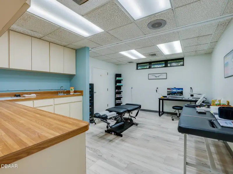 Upgraded 2112 S.f. Medical Office Space in Ormond Beach, Near Granada Blvd.