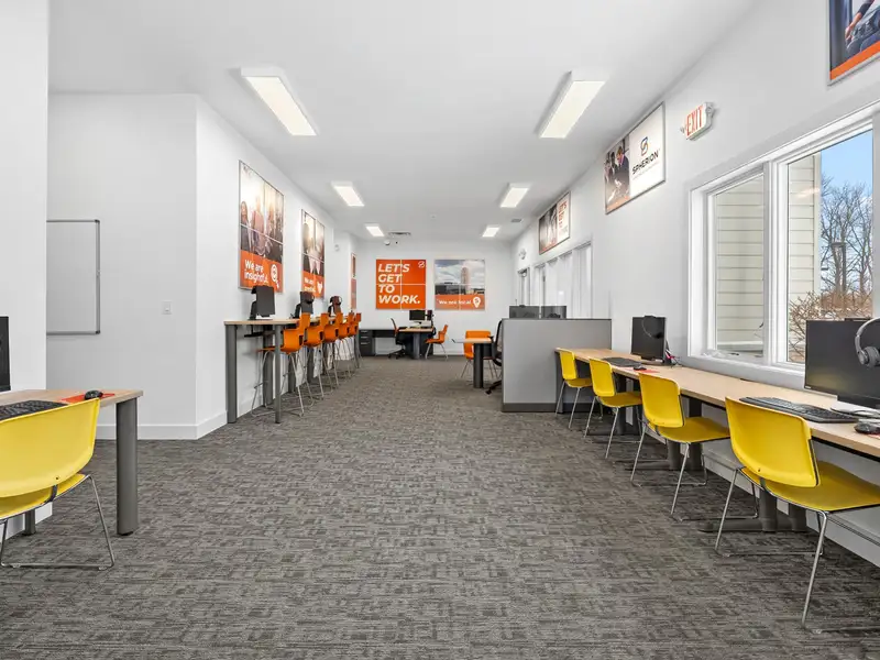 Modern Office Space for Lease in Lakeview District, Battle Creek with High Visibility