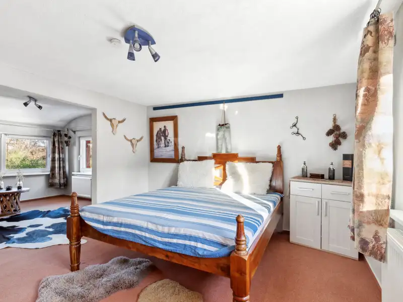 Renovated Guest House with Private Living Areas in Southwest Palatinate