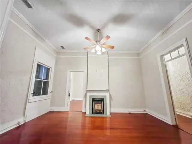 Versatile Mixed-use Property in Prime French Quarter Location