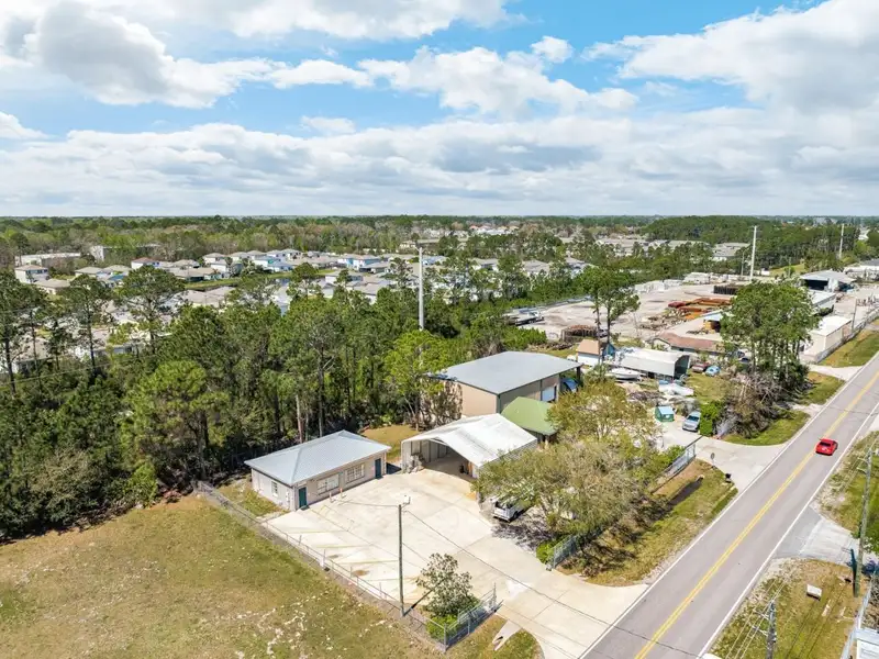 Commercial Building with Offices and Open Storage in St. Johns County