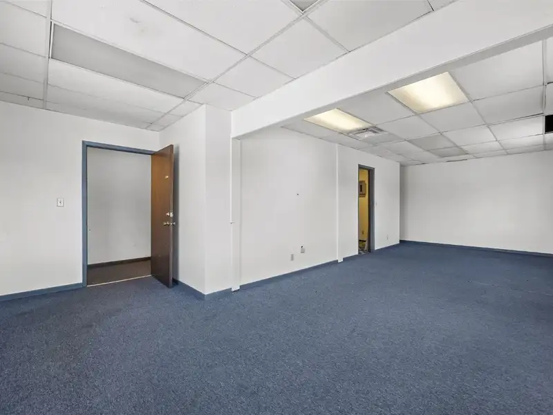 Flexible Office/retail Space for Lease in High-traffic Location, Edgewood Rd Sw