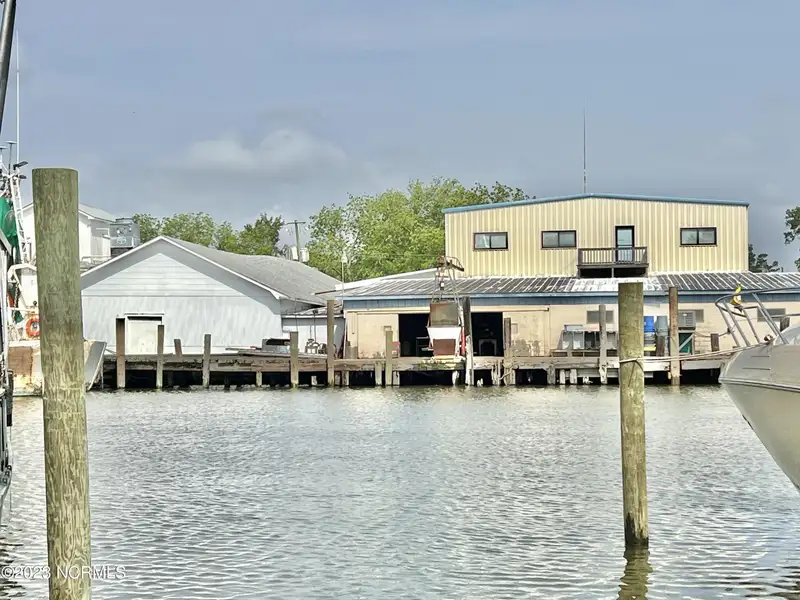 Prime Waterfront Mu-1 Development Opportunity in Historic Oriental, Nc with Deepwater Dockage