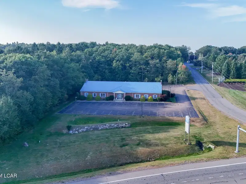 Versatile 6,844 Sq Ft Commercial Property Near Laurel Mall and Major Interstates