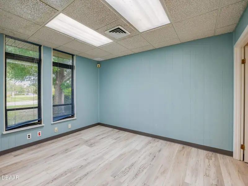 Upgraded 2112 S.f. Medical Office Space in Ormond Beach Medical Complex