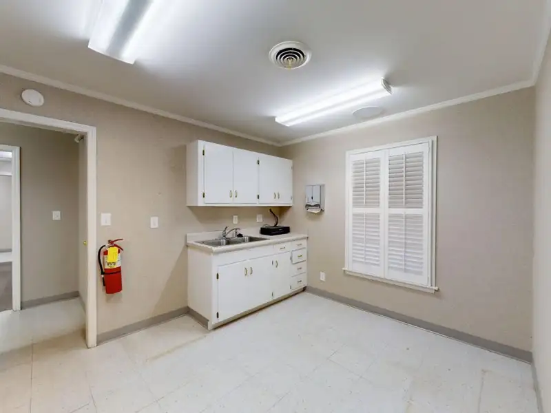 Medical Facility for Sale Near Hospital - 4,510 Sq Ft with Multiple Treatment Rooms