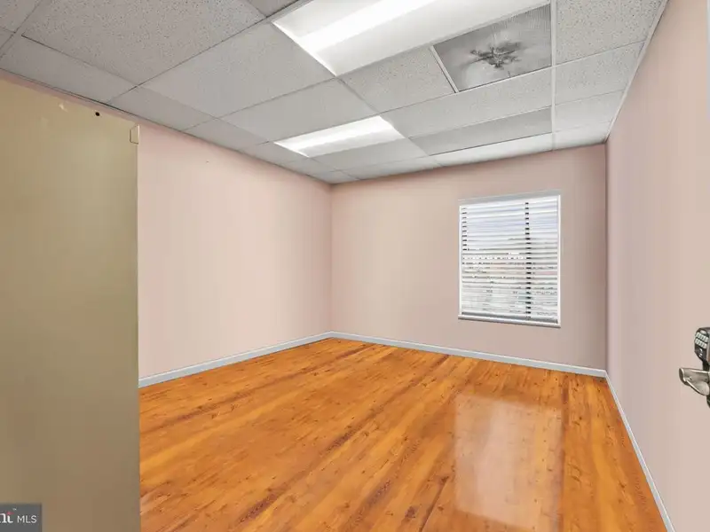 Commercial Condo Townhouse in Gaithersburg's Opportunity Zone with Office Space and Parking