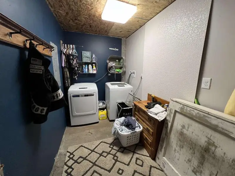 Versatile Mixed-use Property with Office Space and Storage in Residential Area
