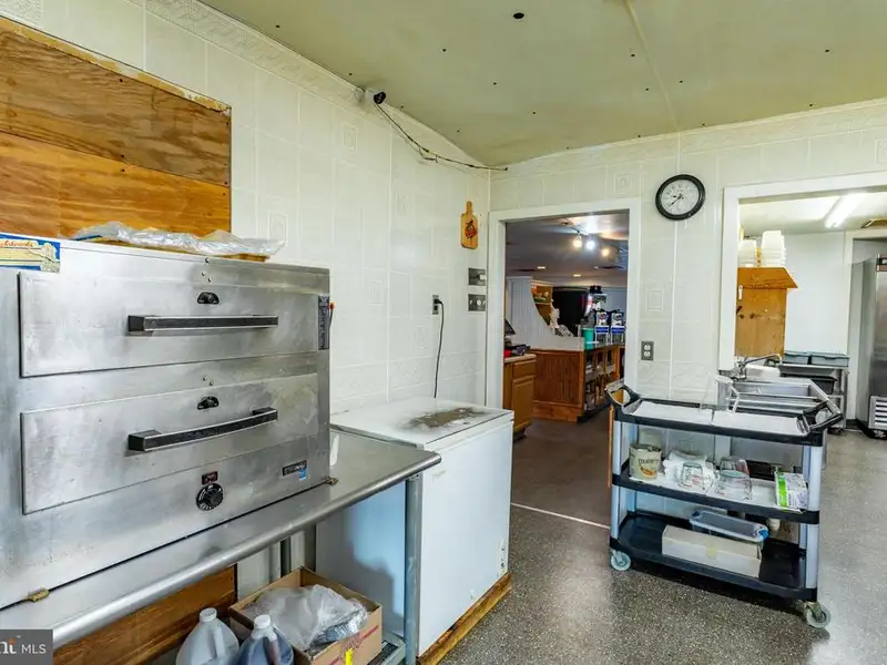 Established Restaurant with Commercial Kitchen and 120+ Seating in Hardy County