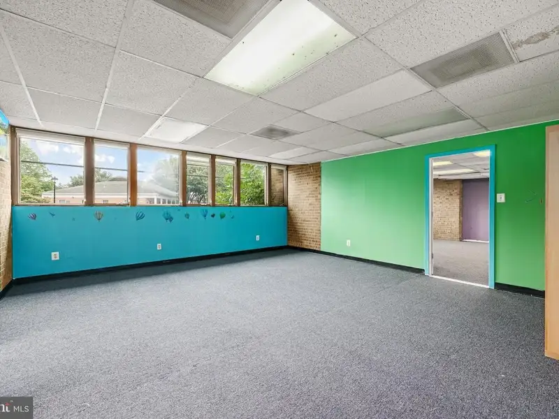 Commercial Building for Sale in Annandale - 8,202 Sq. Ft., Zoned C-3, Corner Lot