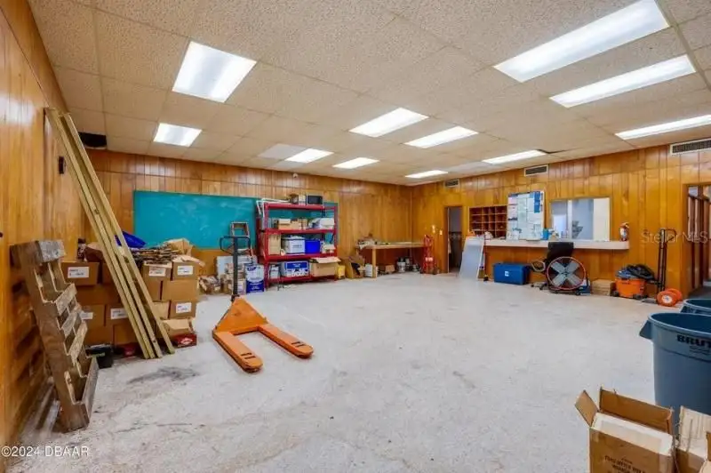 Versatile Commercial Building with Yard Space in Prime Location