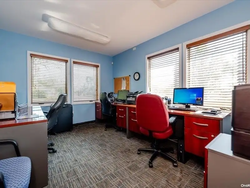 Renovated Office Space Adjacent to Good Samaritan Hospital, 3,606 Sq Ft Total