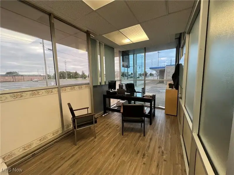 Versatile 11,600 Sf Warehouse with Office Space in Canton, Oh