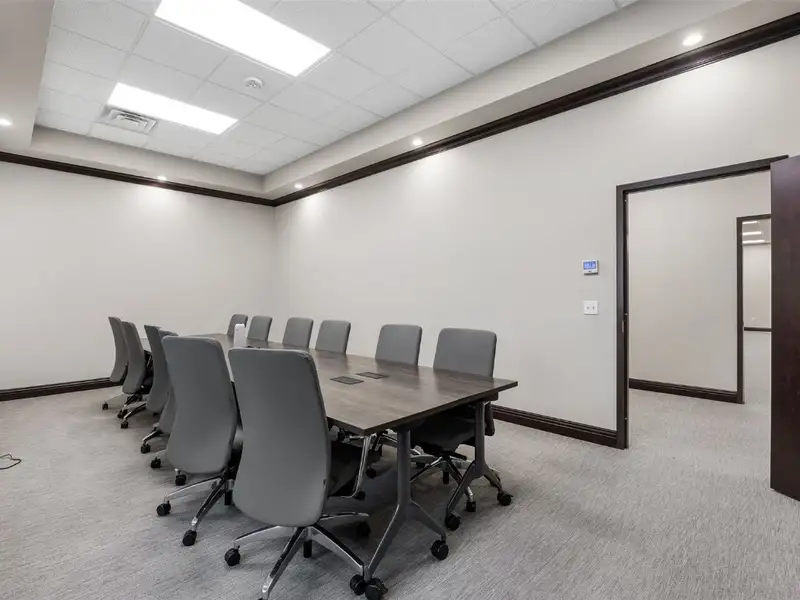 Versatile Office Building with Dual Tenant Configuration in Prime Location