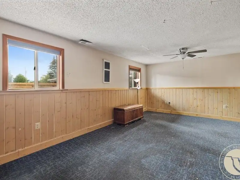 Renovated Saloon with Licenses Near Red Lodge and Beartooth Highway, Includes Living Space