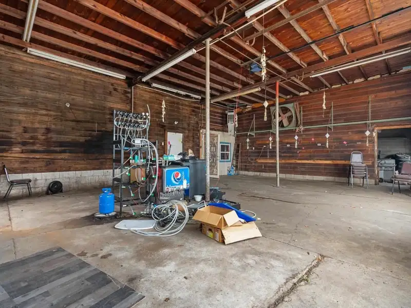 Commercial Property with 2 Buildings and Highway Frontage in Magnet Cove